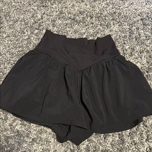 Aerie black crossover shorts size small